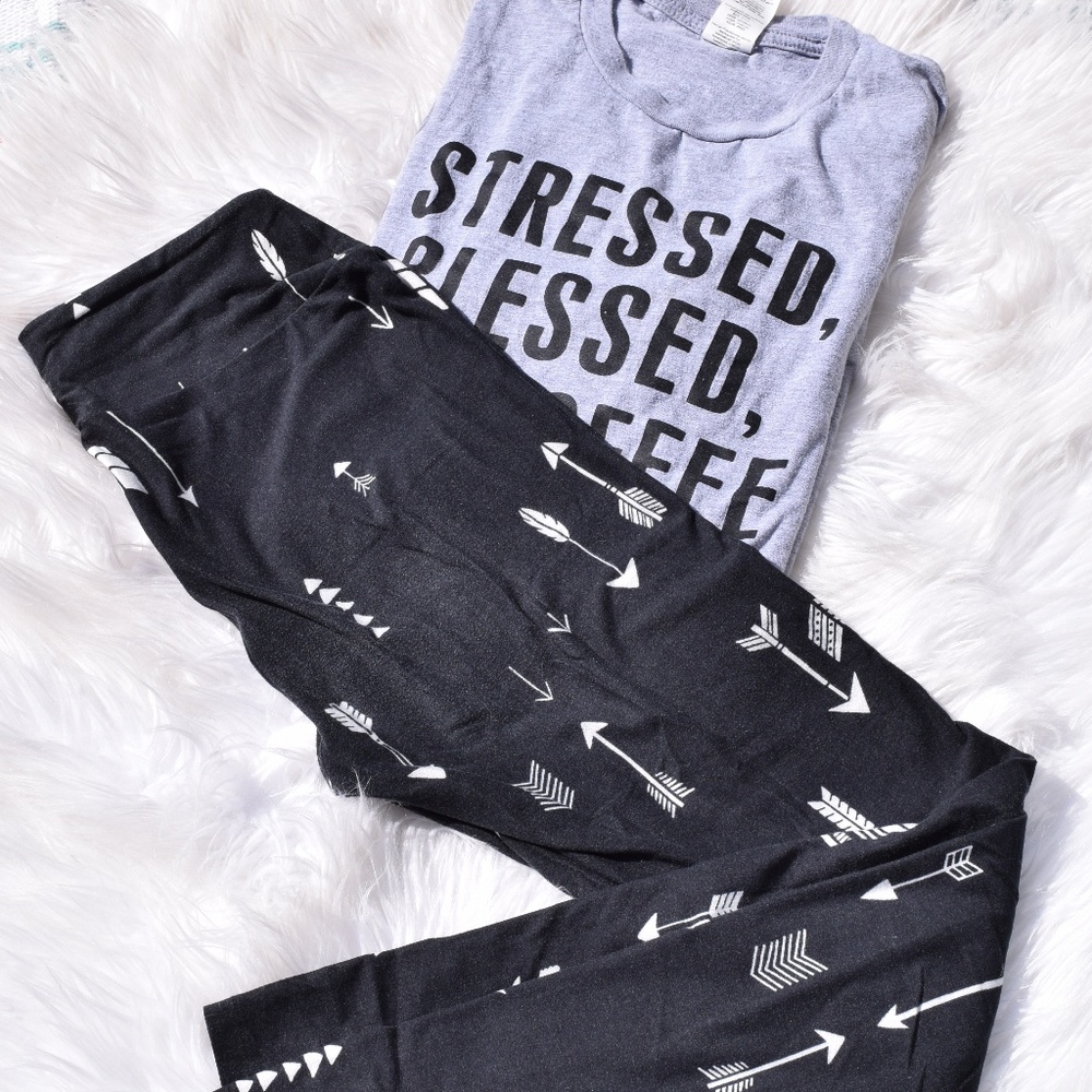 LuLaRoe One Size Black & White arrow leggings